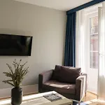 Gæstehus Esqina Urban 4*