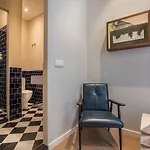 Gæstehus Esqina Urban 4*