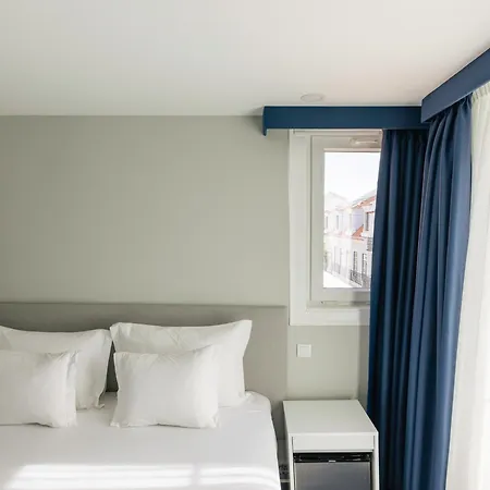 Esqina Urban Pensión 4*