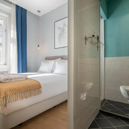 Konukevi Esqina Urban 4*